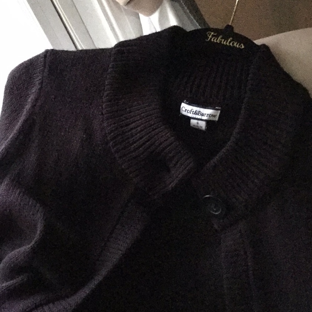 Sweater - Picture 11 of 11